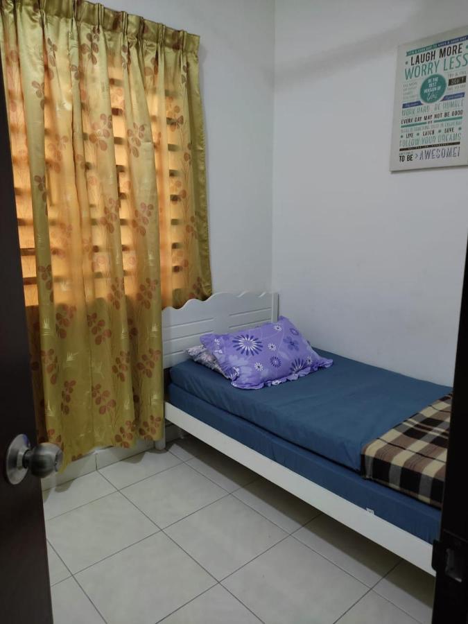 Homestay Semenyih 3 Bedroom Apartment By Kasyaf Extérieur photo